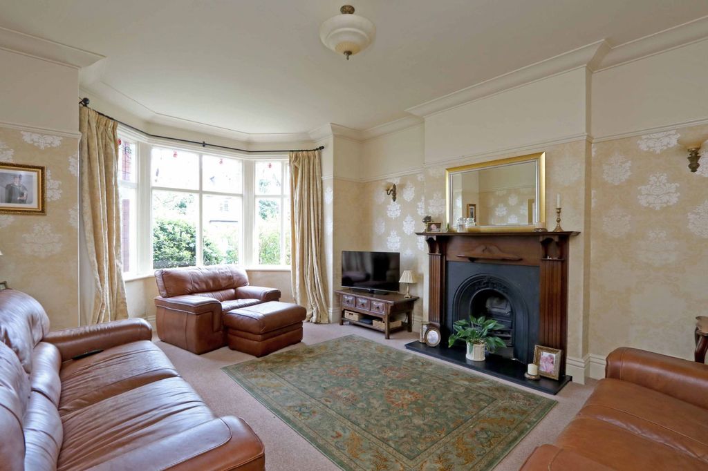 Property photo 3 of 24
