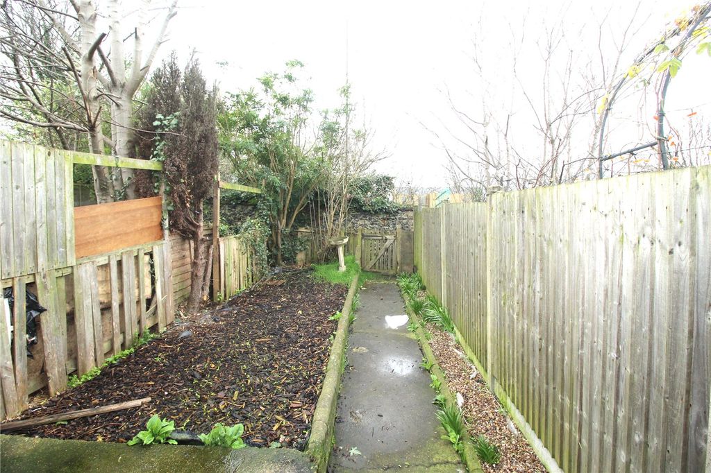 Property photo 3 of 8 Picture No. 03