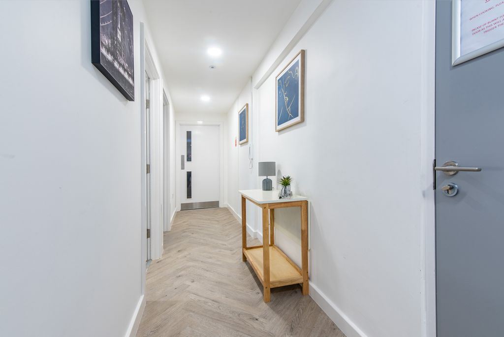 6 bed shared accommodation to rentBroadgate, Beeston, Nottingham NG9 photo 4