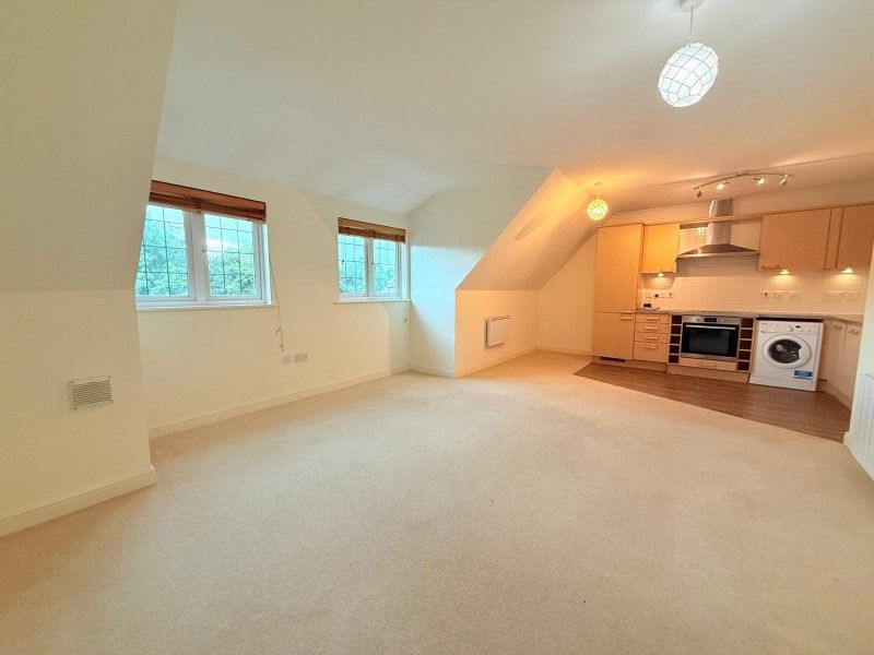 Property photo 3 of 9