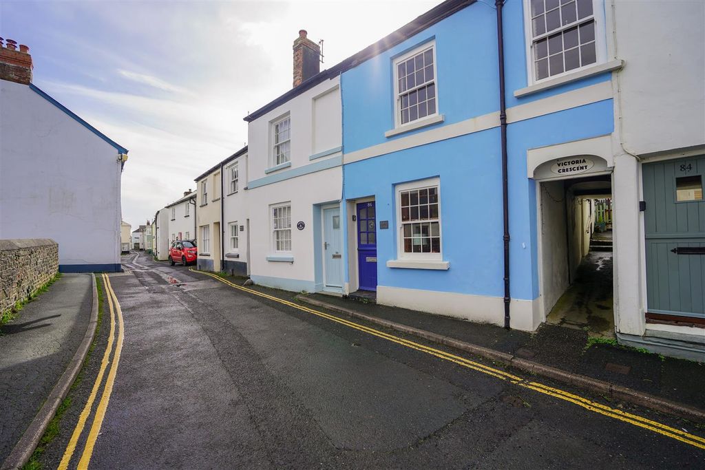 Property photo 1 of 19