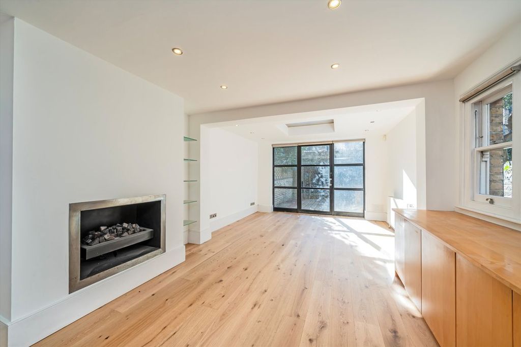 Property photo 3 of 9