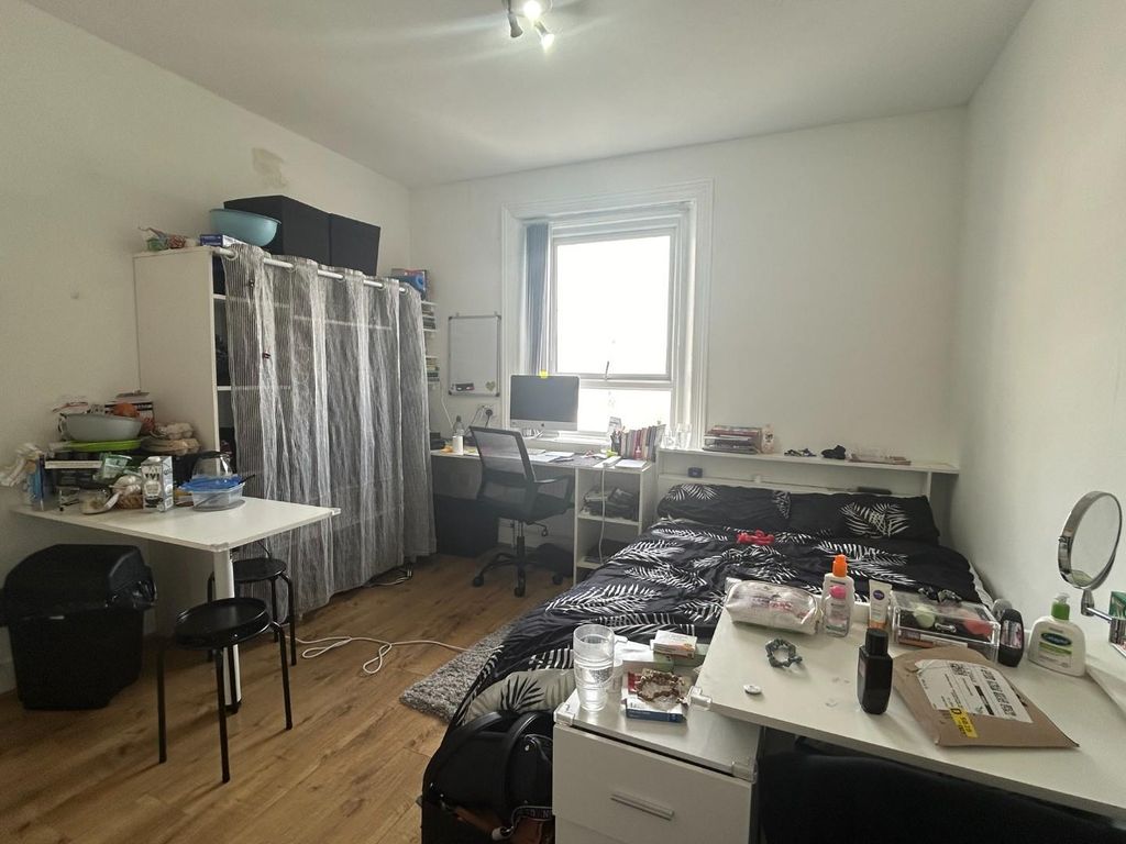 Property photo 3 of 4 Flat 11.Jpg