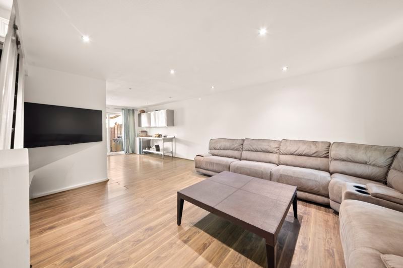 Property photo 3 of 13 Photo 2