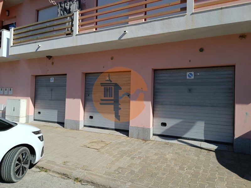 Property photo 2 of 36