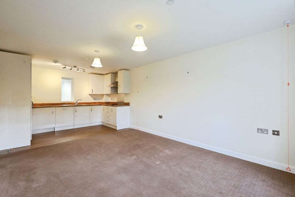 Property photo 3 of 13 Pbox-Img.Jpg