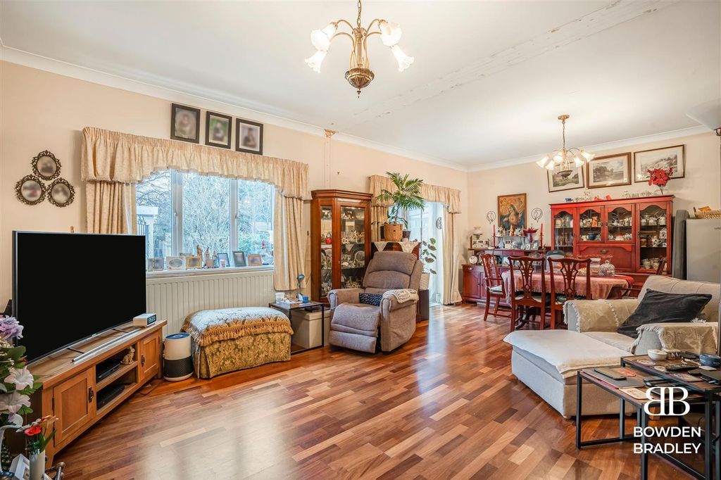 Property photo 3 of 20 A7_01309-Hdr.Jpg