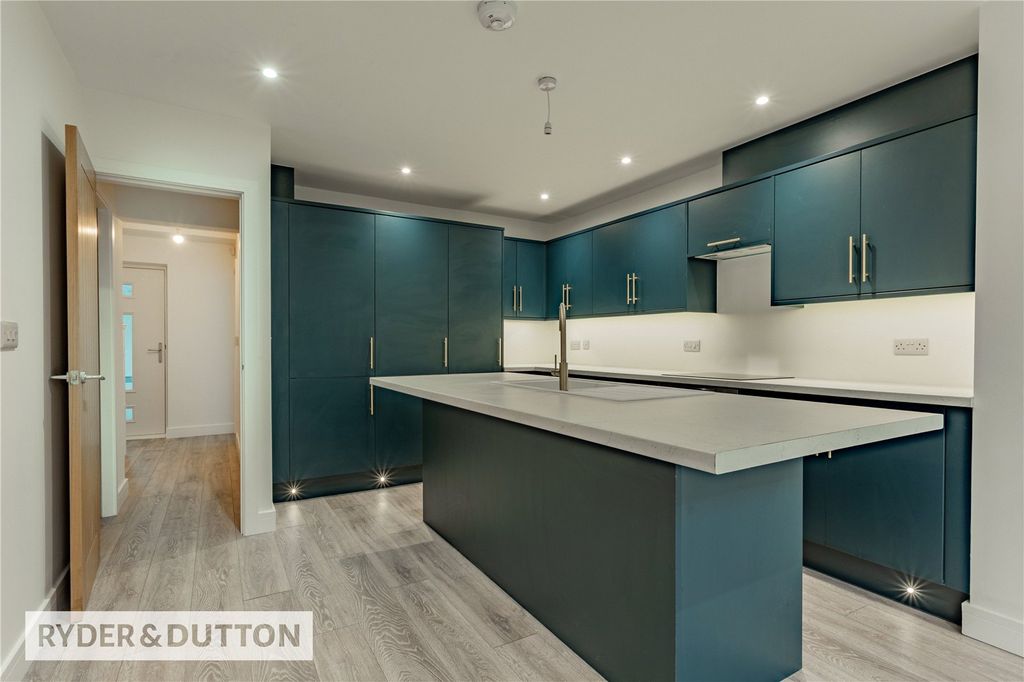 Property photo 3 of 25 Kitchn