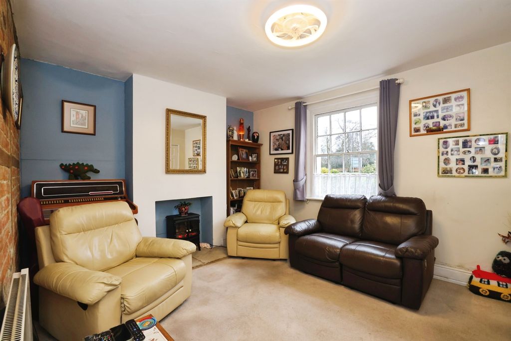 Property photo 3 of 15