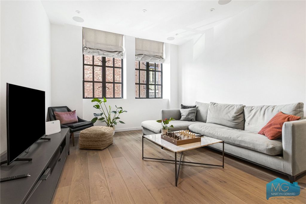 Property photo 2 of 17 Picture No. 06