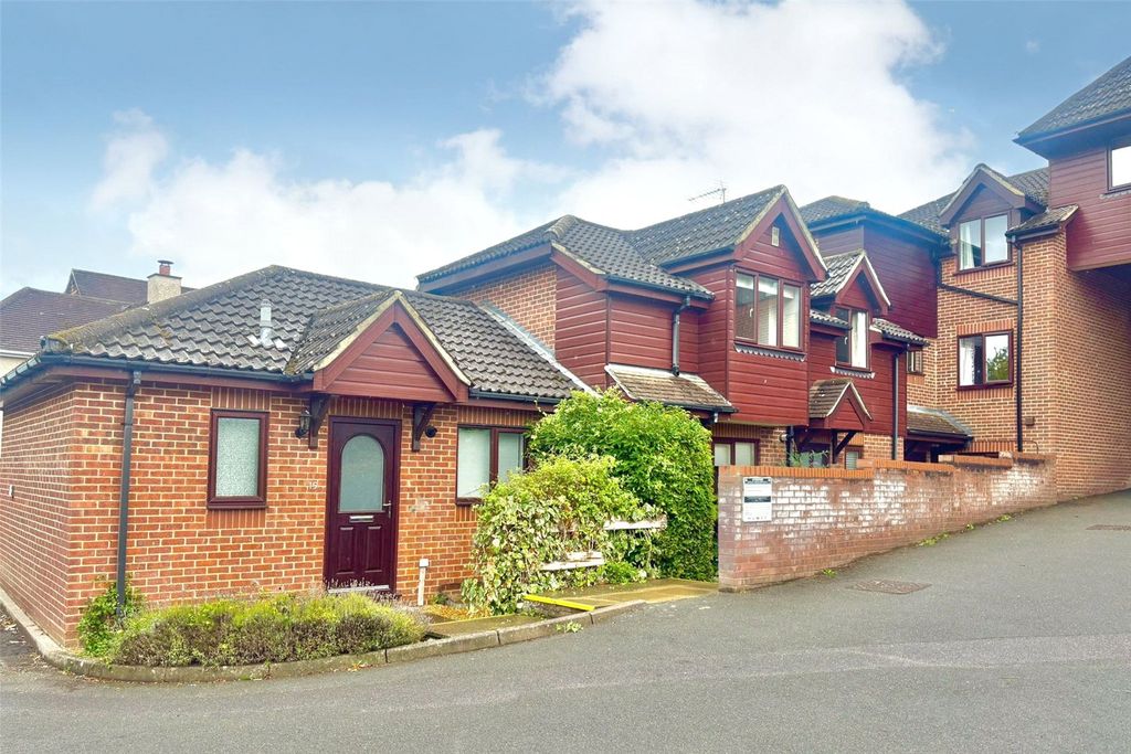 Property photo 1 of 10 Picture No. 04