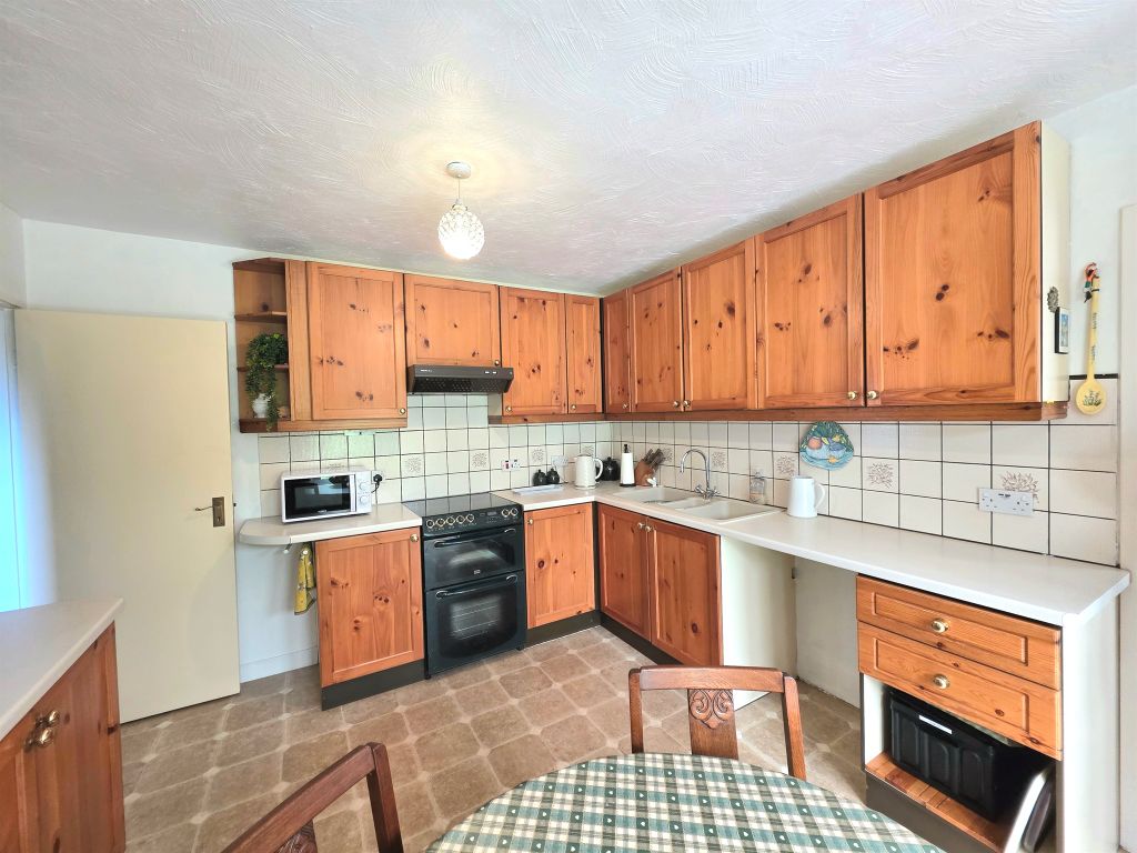 Property photo 3 of 20