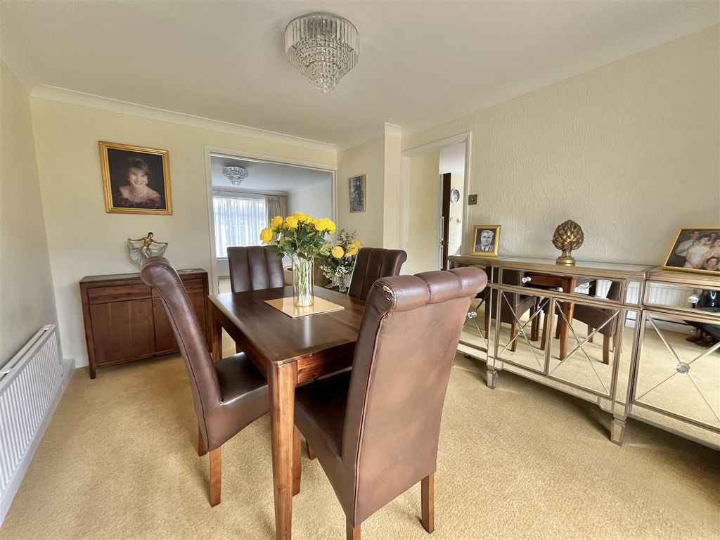 Property photo 3 of 22 Dining Room