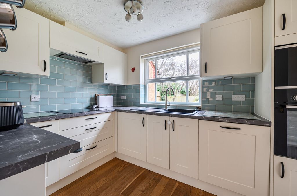 Property photo 2 of 17 Kitchen/Diner