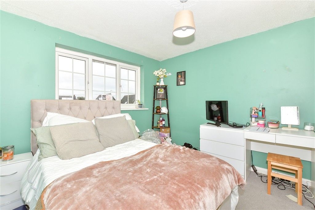 Property photo 2 of 6 Bedroom 1