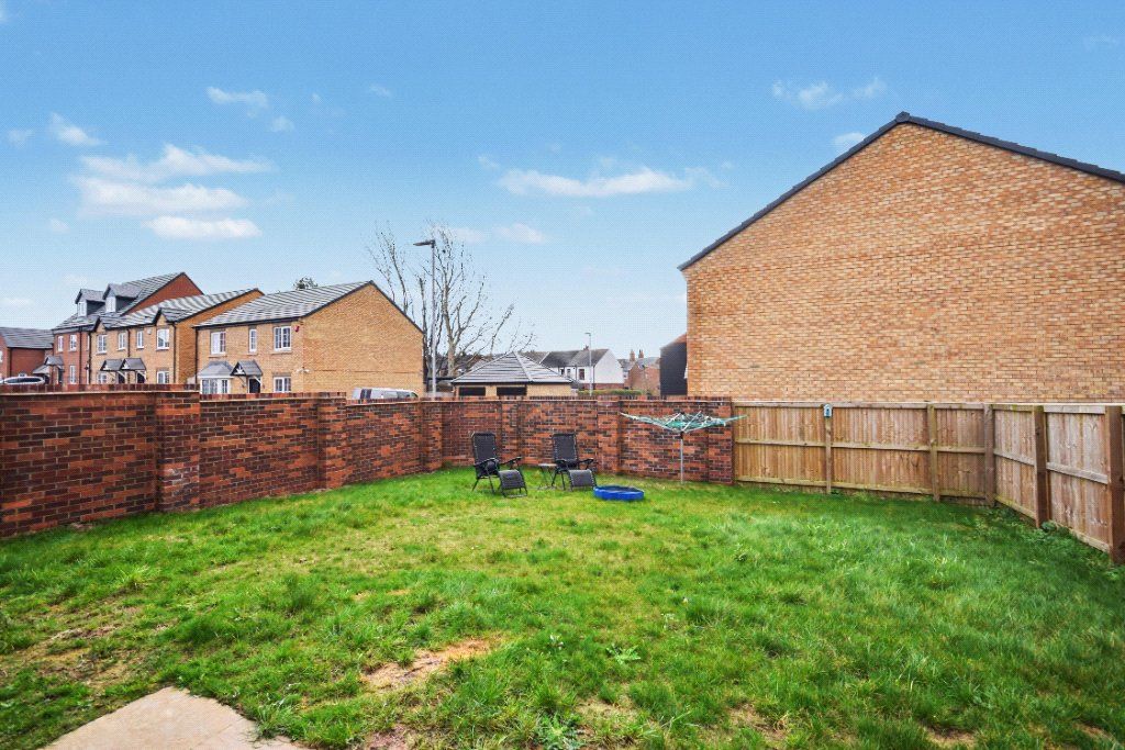 Property photo 2 of 16 Picture No. 03