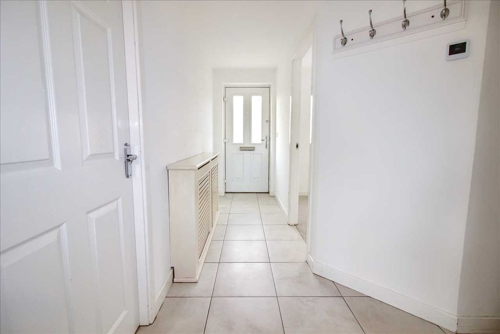 Property photo 2 of 18 Hall