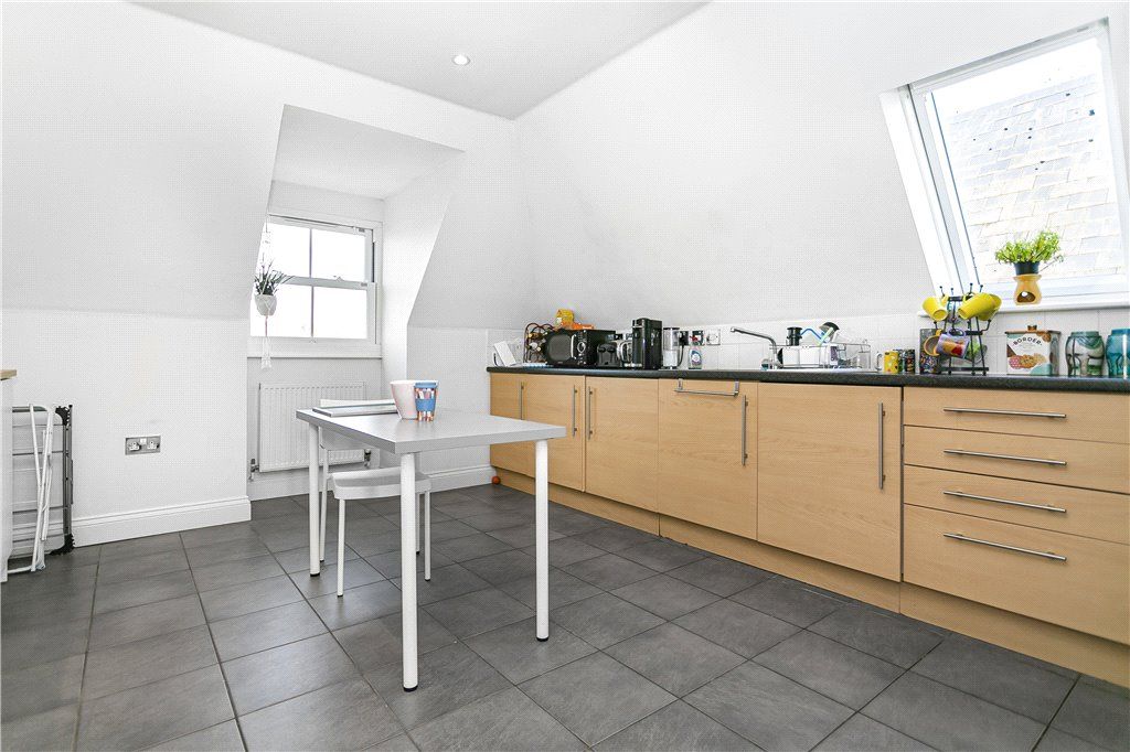 Property photo 3 of 14 Kitchen