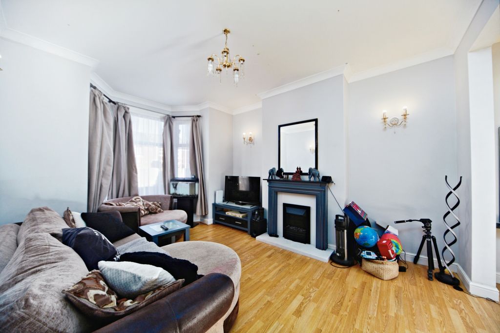 Property photo 2 of 15 Reception Room