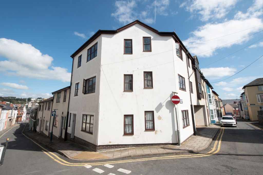 Property photo 1 of 4