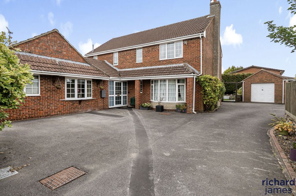 Property photo 1 of 32 39c850374035450E92Ba1658B3508E1F