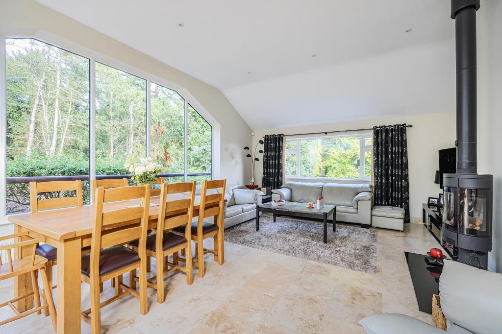 Property photo 2 of 21 Reception/Kitchen