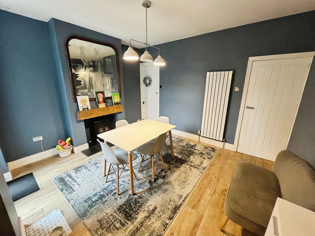 Property photo 3 of 13 Dining Room