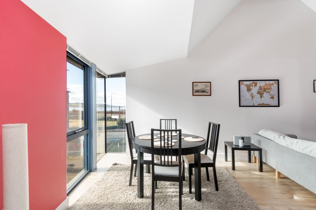 Property photo 1 of 27 Dining Area With Basin Views