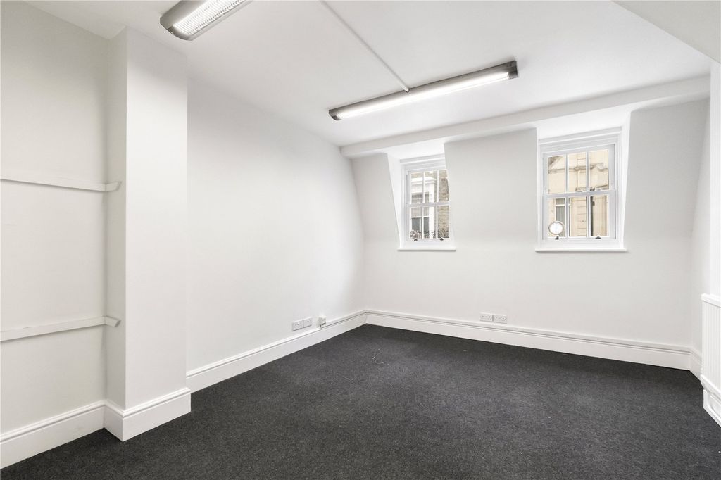 Property photo 2 of 13 Picture No. 07