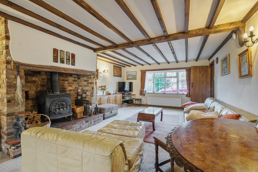 Property photo 3 of 19