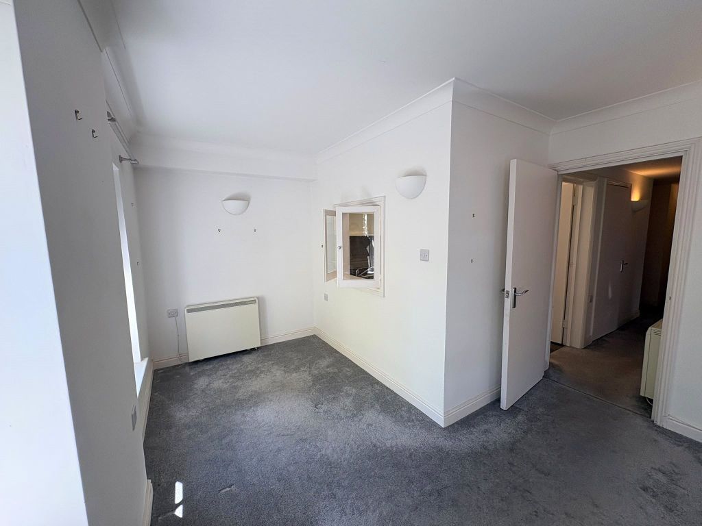 Property photo 3 of 12 Picture No. 24