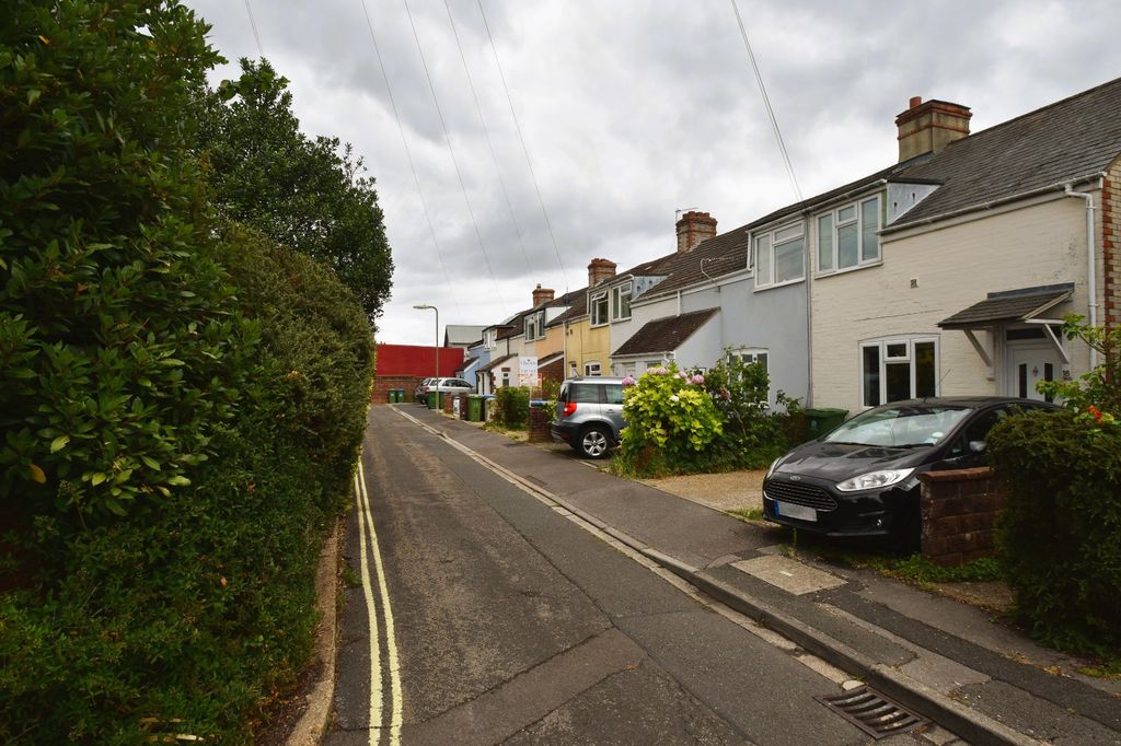 Property photo 1 of 7 Picture No. 08