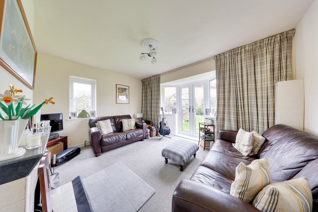 Property photo 2 of 16