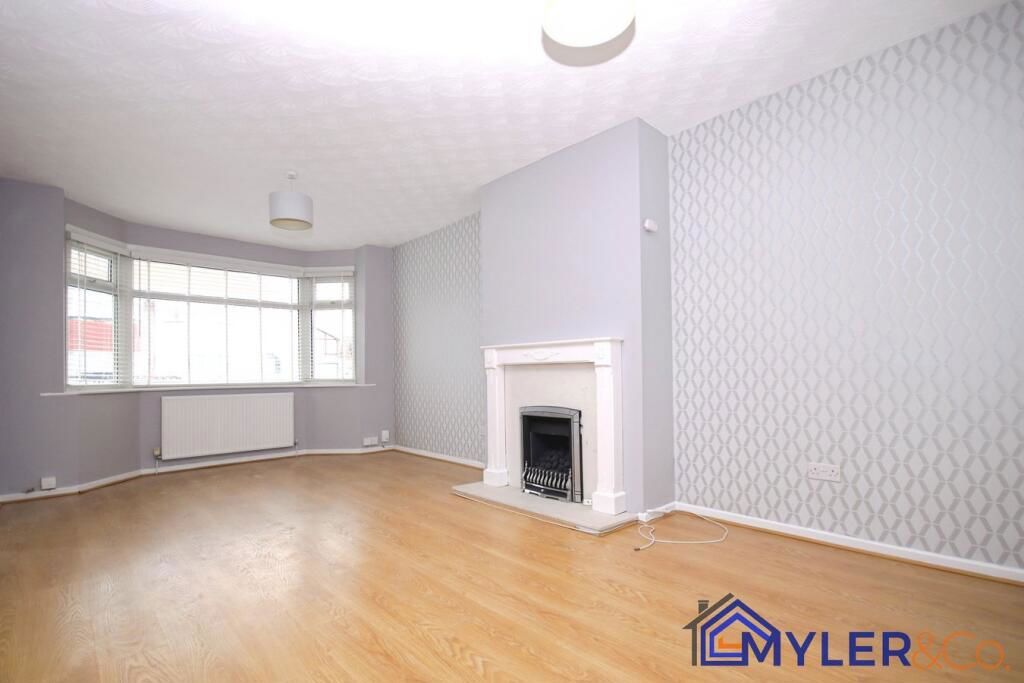 Property photo 2 of 40