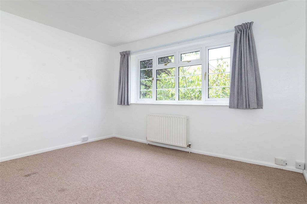 Property photo 3 of 13 Stratford-23.Jpg