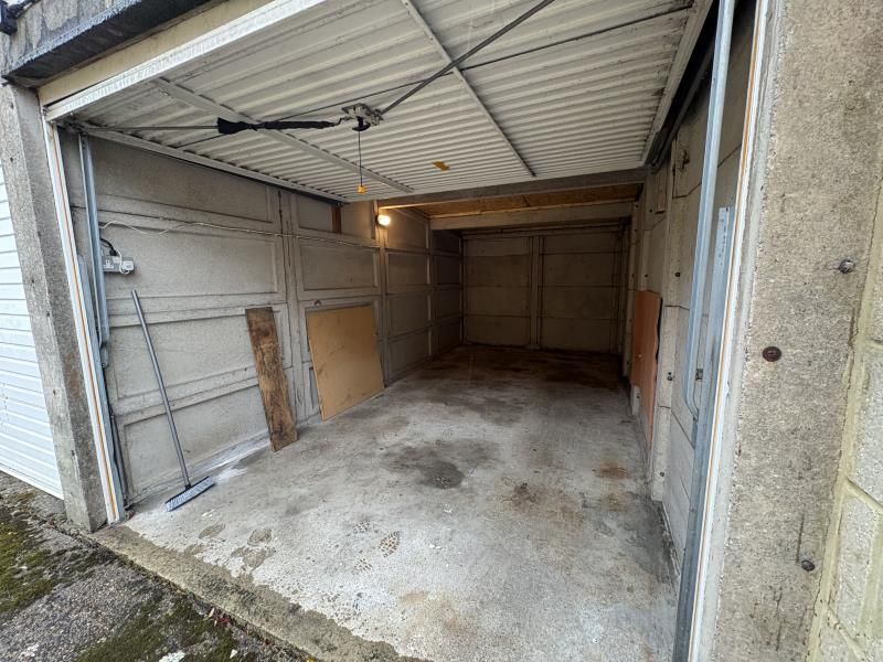 Property photo 1 of 2