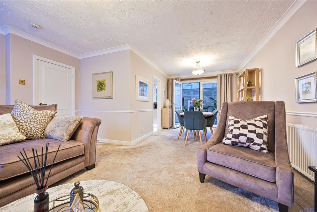 Property photo 3 of 21 3