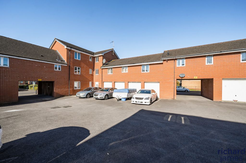 Property photo 1 of 14 047Cb9936c4d42d989488Ec69Fc1287A
