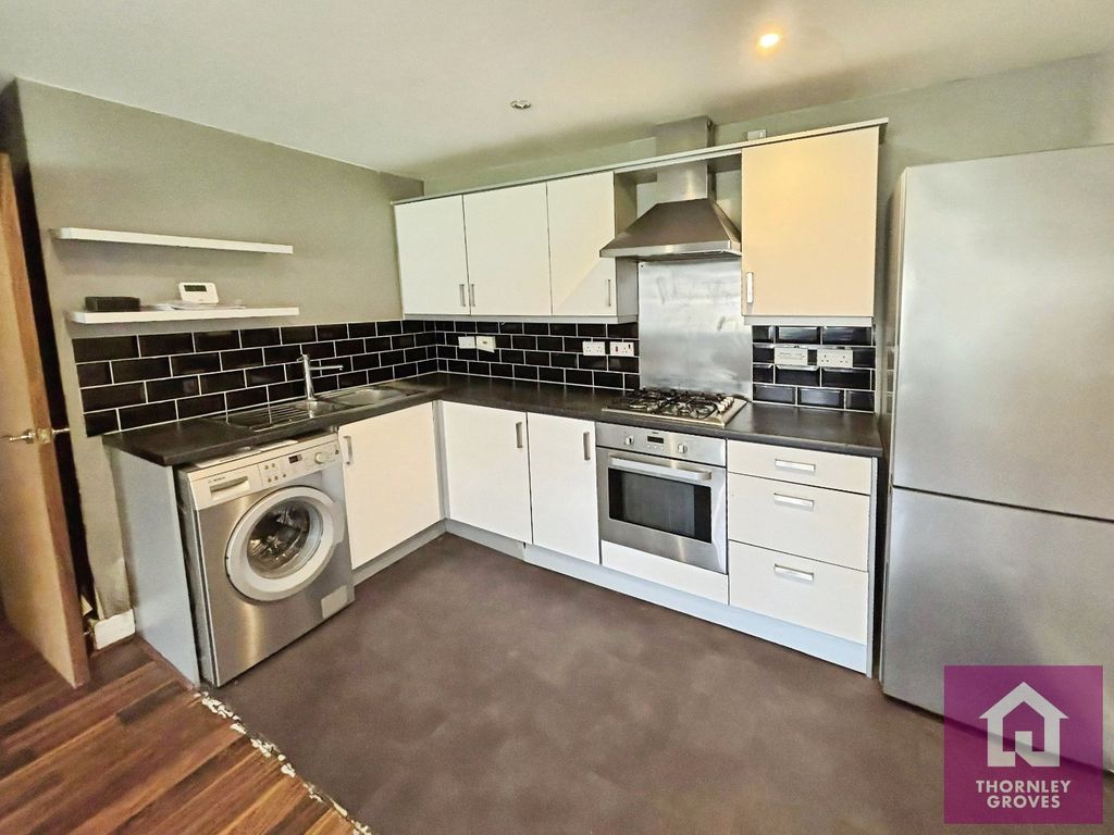 Property photo 3 of 7 Picture No. 12