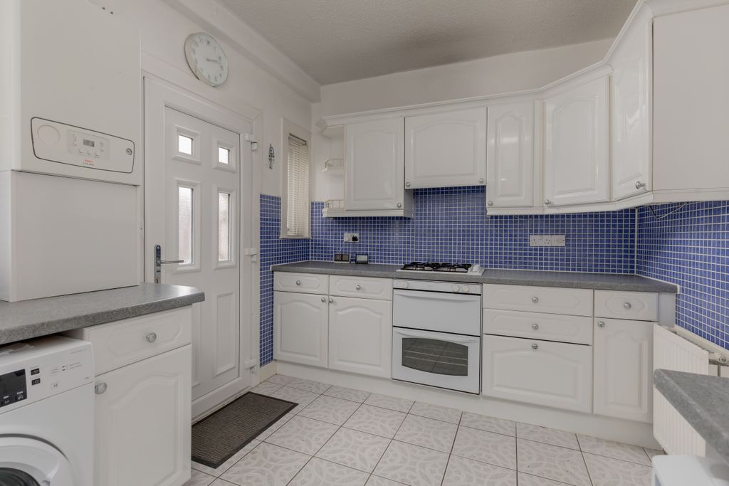 Property photo 3 of 11 Property Image 3