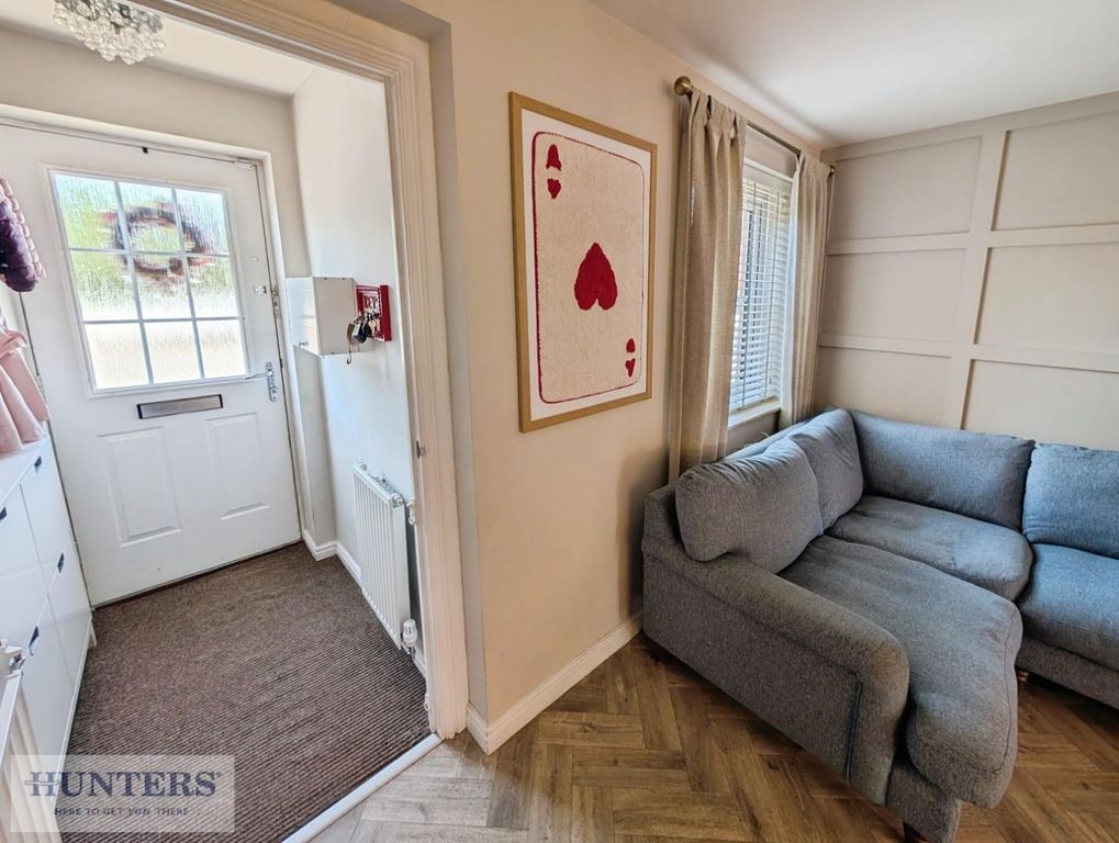 Property photo 3 of 23 Entrance Porch