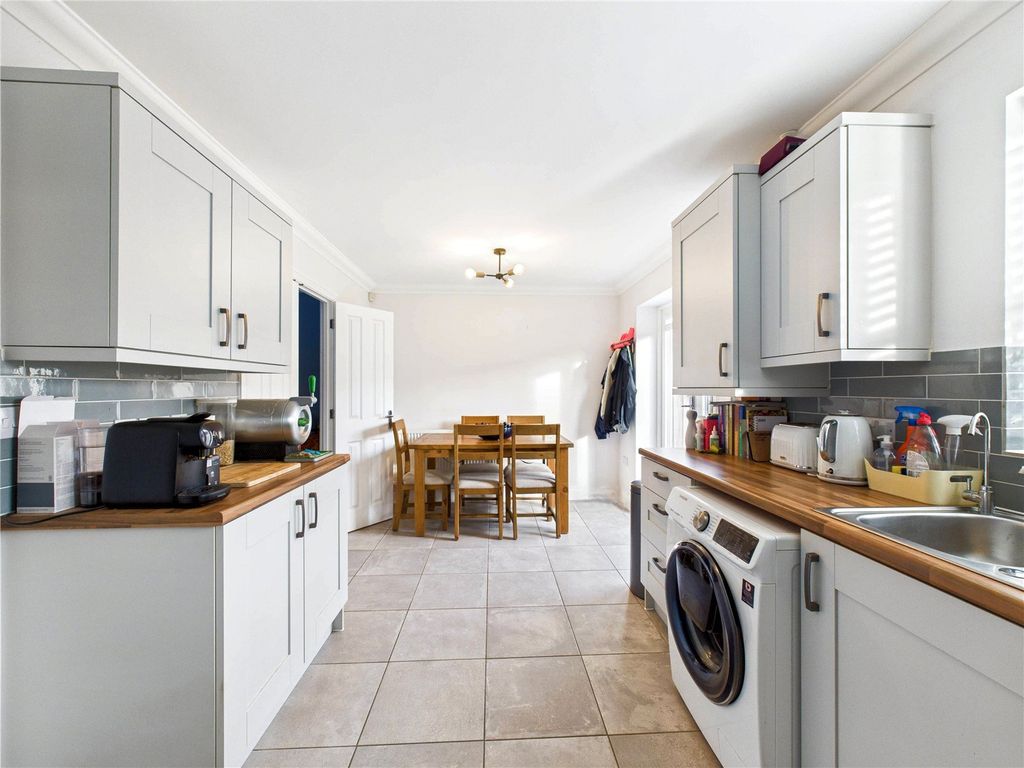 Property photo 3 of 16 Picture No. 07