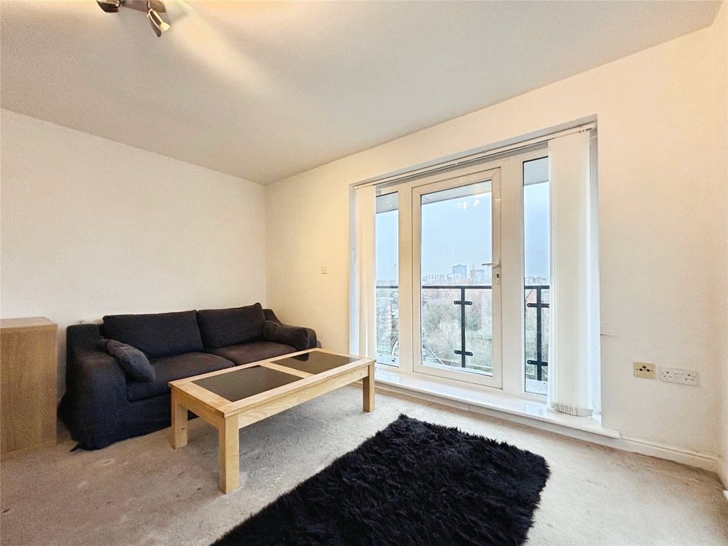 Property photo 2 of 19 Picture No. 20