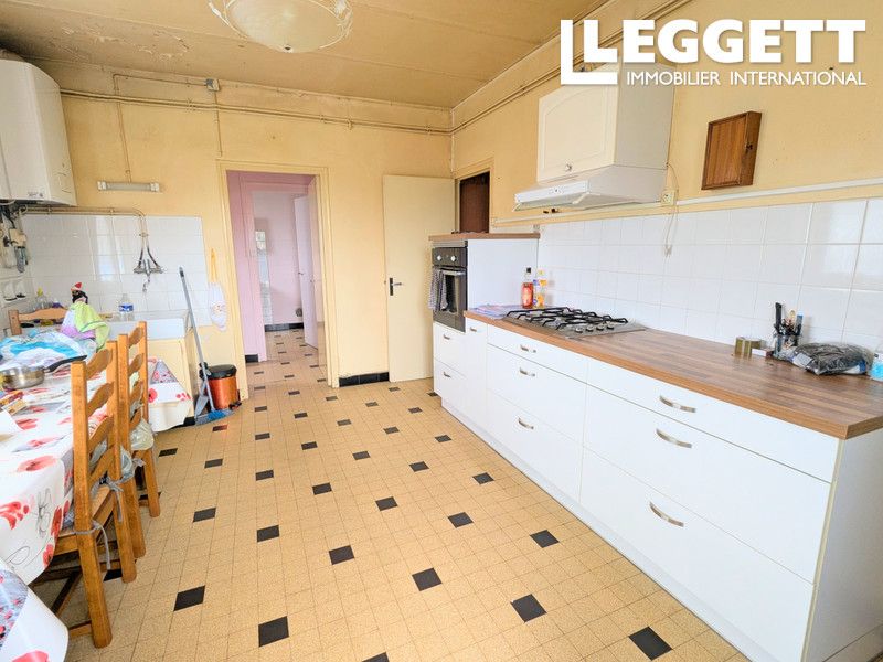 Property photo 3 of 10