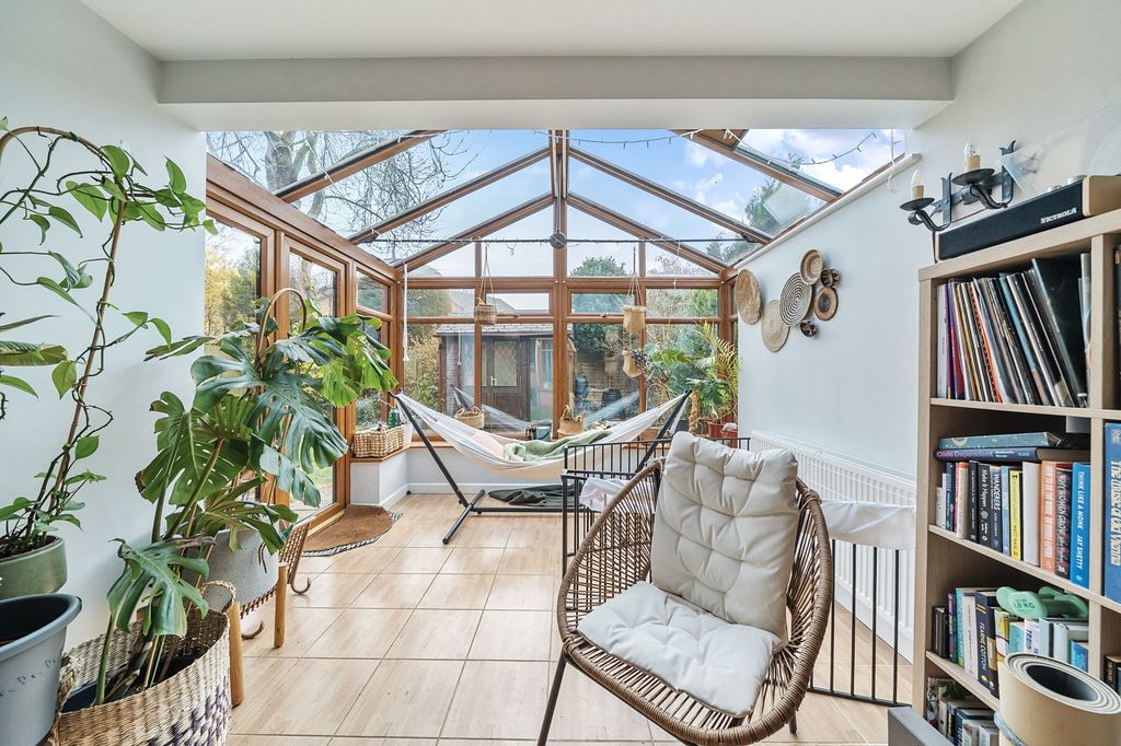 Property photo 3 of 18