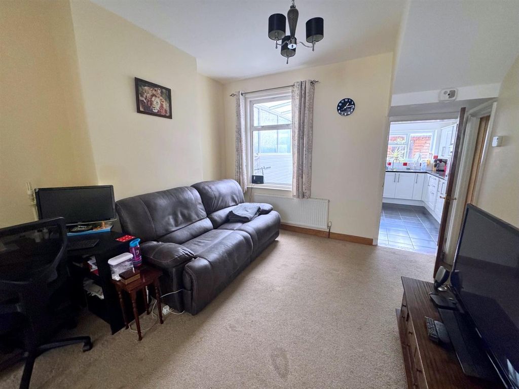 Property photo 3 of 12 West5.Jpg