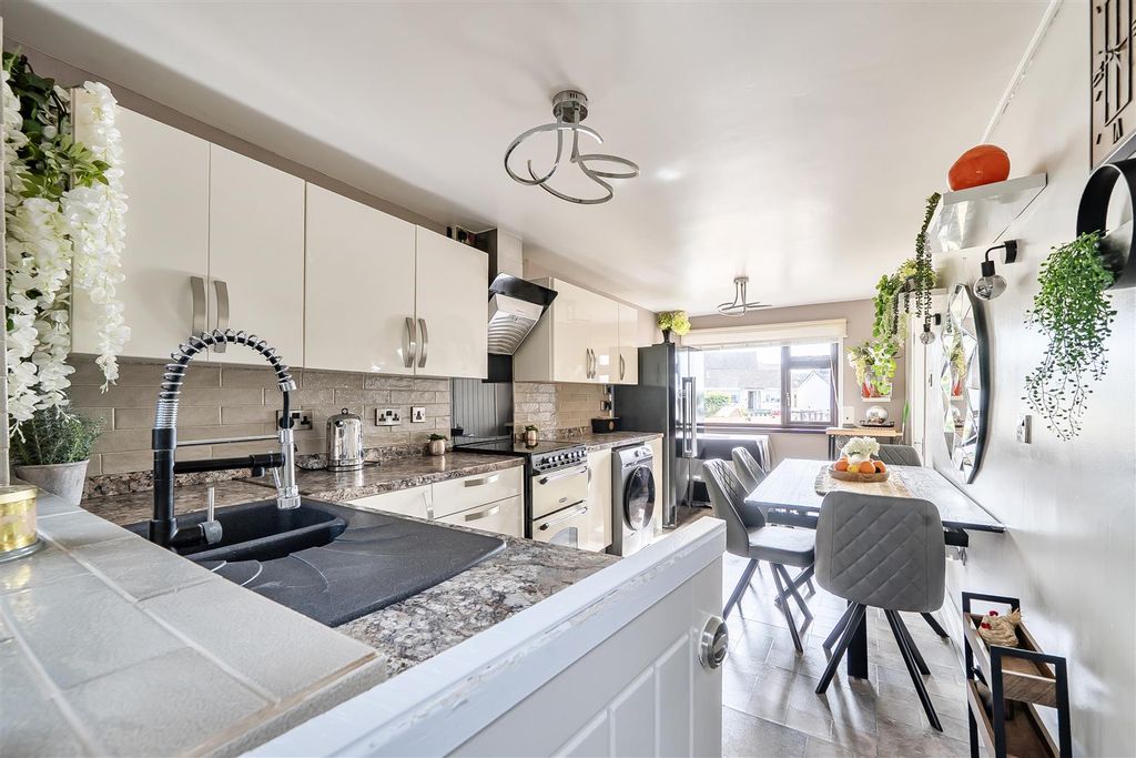 Property photo 2 of 18 1512749 (6).Jpg