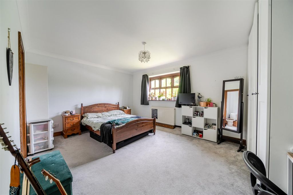 Additional image 16 of 7 bed detached house for saleHeadley Road, Liphook GU30