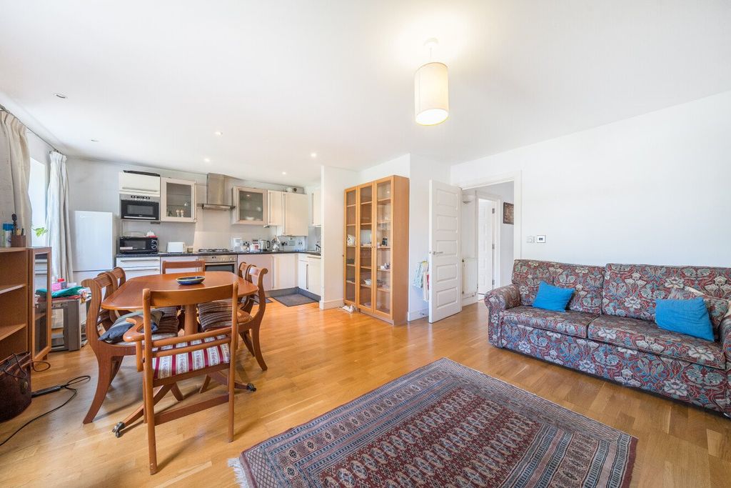 Property photo 1 of 16 Picture No. 09