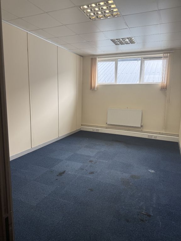Property photo 2 of 3